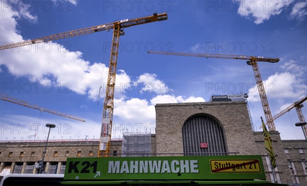 Vigil against major DB project, Deutsche Bahn, logo, Stuttgart 21, in front of old station, main