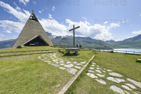 1967 above the Lac du Mont Cenis on the right of the picture, the Musée Museo Mont-Cenis Pyramid