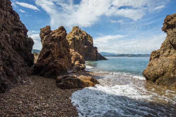 Picturesque coast and red rocks, Pointe de l'Aiguille, Théoule-sur-Mer, Massif de l'Esterel,
