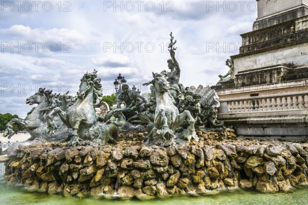 Fontaine du Char du Triomphe de la Concorde, Place des Quinconces, Bordeaux, Gironde,