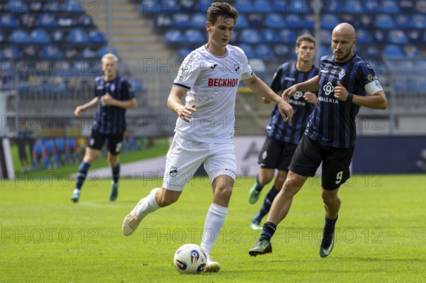 Football 3rd division, 2025/26 season, matchday 1: Waldhof Mannheim v SC Verl***On the ball: Martin