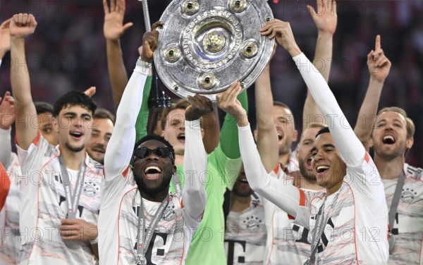FC Bayern Munich FCB celebrates 34th championship title, championship celebration, championship