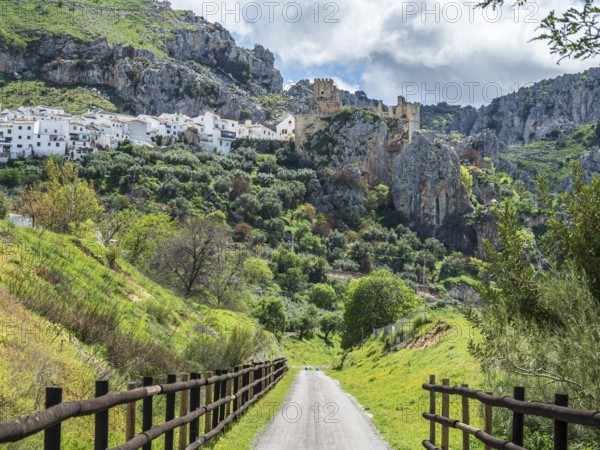 Cycle path via verde del aceite, below Zuheros castle and village, Sierras Subbéticas, Zuheros,