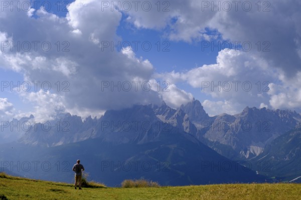 Mountaineer on the helmet, view of the Sesto sundial, Sesto, Dolomites, Val Pusteria, South Tyrol,