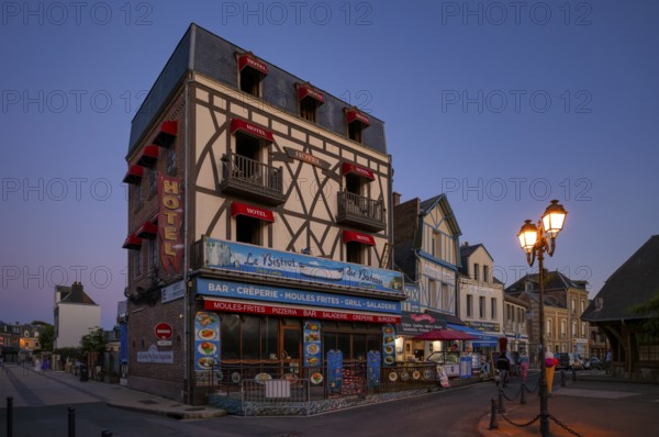 Hotel Restaurant Le Bistrot Du Bateau blue hour, evening, dusk, Étretat, Normandy, Seine-Maritime,