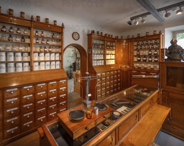 Pharmacy, furnishings from around 1840, Stadtmuseum, Seetorstr. 3, Radolfzell, Baden-Württemberg,