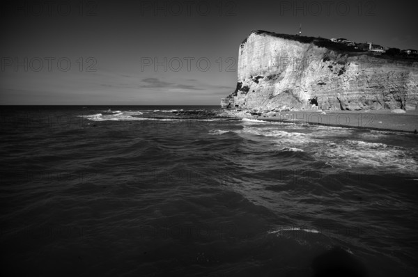 Pointe Fagnet, headland, mountain saddle Trou au Chien, sea, sky, black and white, Fécamp,