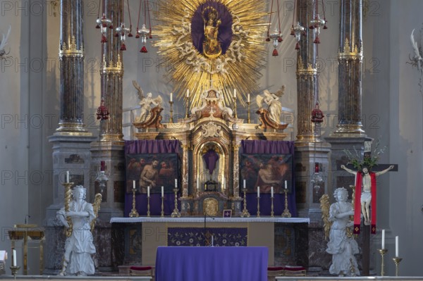 Lenten cloths of two stations of Christ at the main altar during Lent, Wilten Basilica, Rococo 1751