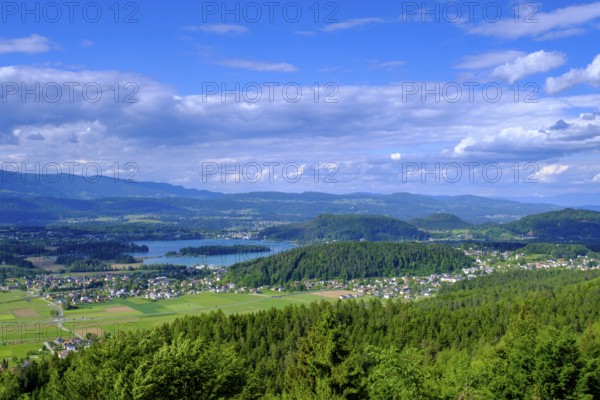 Lake Faak from the castle ruins of Finkenstein, Burgarena Finkenstein, Altfinkenstein, Finkenstein,