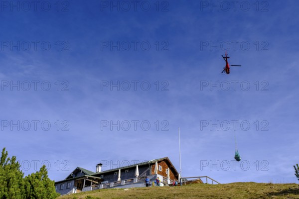 Helicopter, loads on the mountain, at the Wankhaus, Wank, Garmisch-Partenkirchen, Werdenfelser