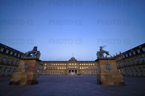Heraldic animal lion and stag in front of the main wing and cour d'honneur Neues Schloss,