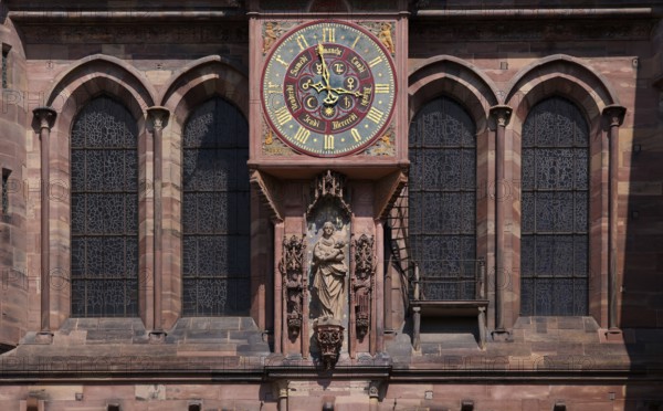 Clock, south transept, Cathedral Notre-Dame, south side, Strasbourg, Strasbourg, Old Town,