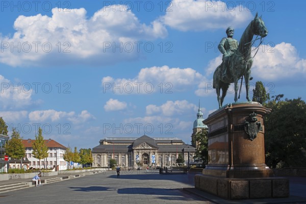 Peace Square with the equestrian statue of Grand Duke Ludwig IV created in 1898 by Fritz Schaper,