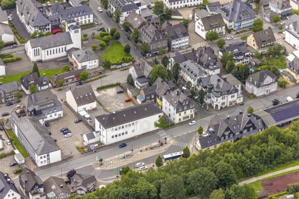 Aerial view, St. Marien Kirche und Wohngebiet an der Poststraße Bundesstraße B480, residential area