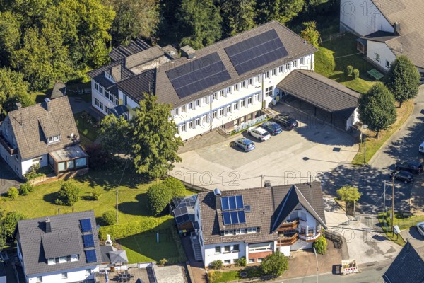 Aerial photo, catholic primary school St. Katharina, Heinsberg, Kirchhundem, Sauerland, North