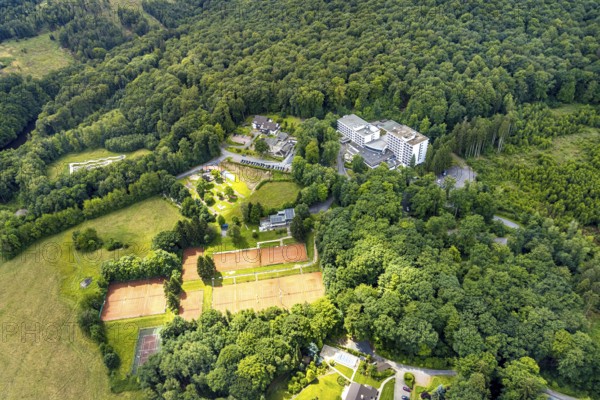 Aerial view, Dorint Hotel and Sportresort, Rodelhaus Hotel and Restaurant, Tennis courts Tennisclub