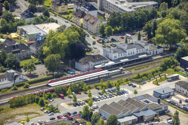 Aerial view, Arnsberg-Neheim-Hüsten station, S-Bahn in station, Hüsten, Arnsberg, Sauerland, North