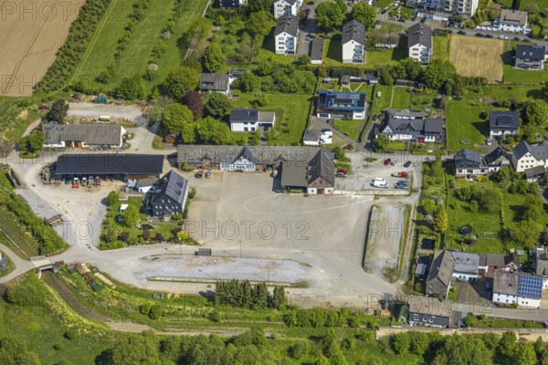 Aerial view, Hof Norbert Wiese GmbH, residential area Mühlenstraße corner Kanalstraße, Velmede,