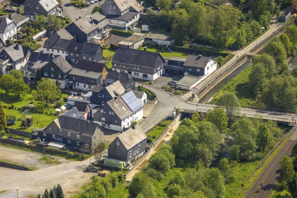 Aerial view, residential area Mühlenstraße corner Kanalstraße, railway line level crossing and Ruhr