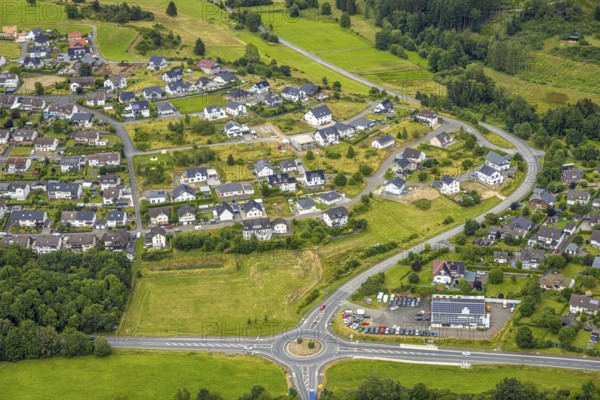 Aerial view, new residential area Am Galgenberg, roundabout federal road B62, forest area, Bad