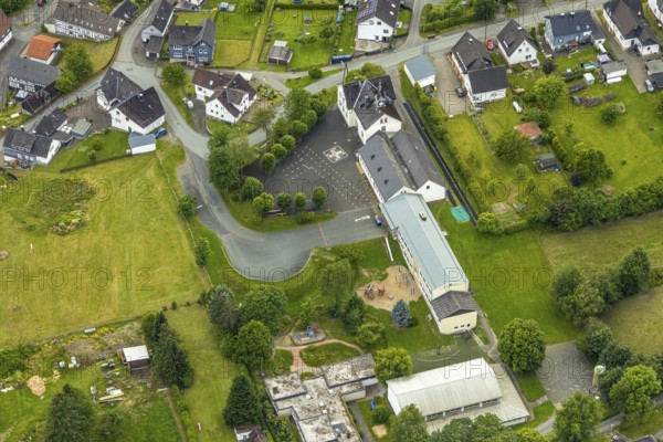 Aerial view, primary school Banfetalschule with schoolyard, gymnasium, Banfe, Bad Laasphe,