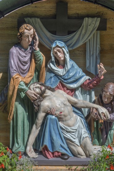 Gravesite with depiction of the Descent from the Cross, Catholic cemetery, Kempten, Allgäu,