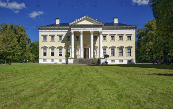 Wörlitz Palace, built 1769-1773, founding building of German Classicism, main façade, Wörlitz Park,