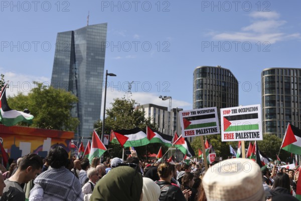 Several thousand people take part in a pro-Palestine demonstration under the slogan United 4 Gaza