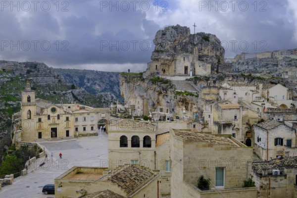 Church of San Pietro Caveoso and Church of Santa Maria di Idris, cave settlement, cave dwellings,