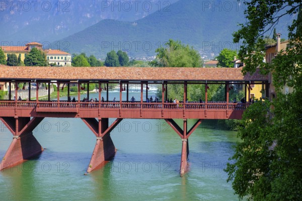 Ponte degli Alpini, with Brenta, Bassano del Grappa, Veneto, Italy