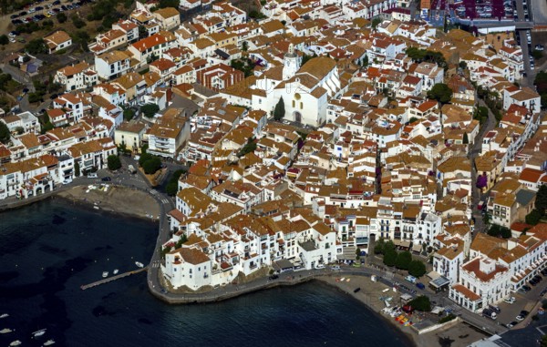 Bay of Cadaques, sailing boats, old town, Parc Natural Cap De Creus, Cadaqués, Costa Brava,