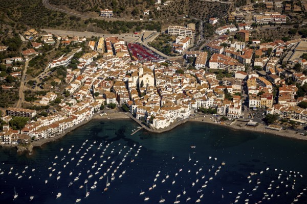 Bay of Cadaques, sailing boats, old town, Parc Natural Cap De Creus, Cadaqués, Costa Brava,