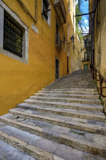 Alleys in the old town of Girona, Cataluña, Gerona, Catalonia, Spain, Girona, Cataluña, Europe,
