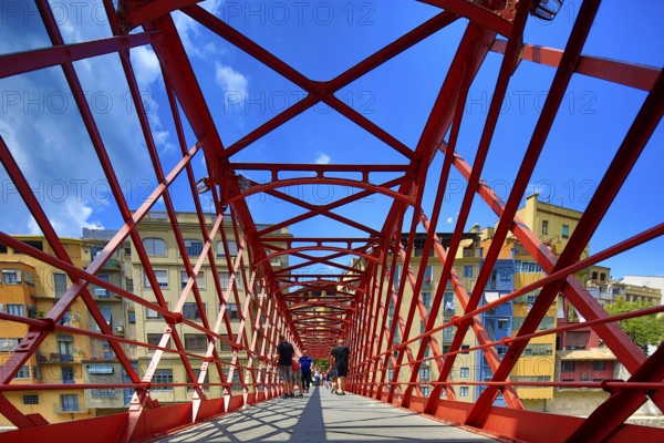 Red bridge over the river Onyar built by the Eiffel company, Cataluña, Gerona, Cataluña, Europe,