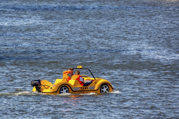 GdaÅsk, pedal boat on the Motlawa, Gdansk, Baltic Sea coast, Baltic Sea, pomorskie, Pomeranian