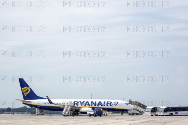 Ryanair aircraft at Lech WaÅ'Ä™sa Airport Gdansk, GdaÅsk, Gdansk, Baltic Sea coast, Baltic Sea,