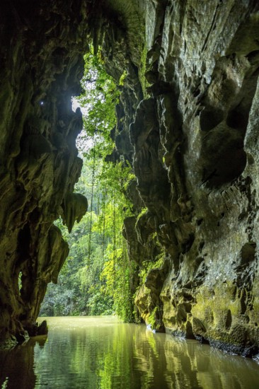 Caves of the Indios, Cueva del Indio, underground caves with a watercourse river open to tourists,