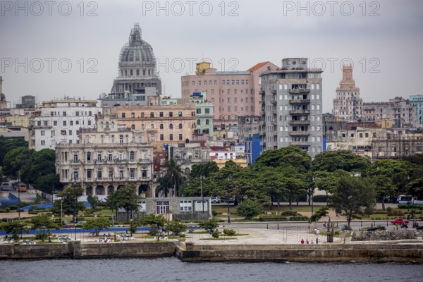 View of the harbour book of Old Havana on the Malecón, Capitol Nacional, La Habana, Cuba, Cuba