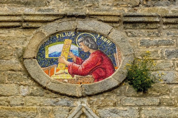 Sardinia, CattÃƒÆ'Ã'Â©drale San Pietro Apostolo, Christian motifs on the façade, Filius Fabri,