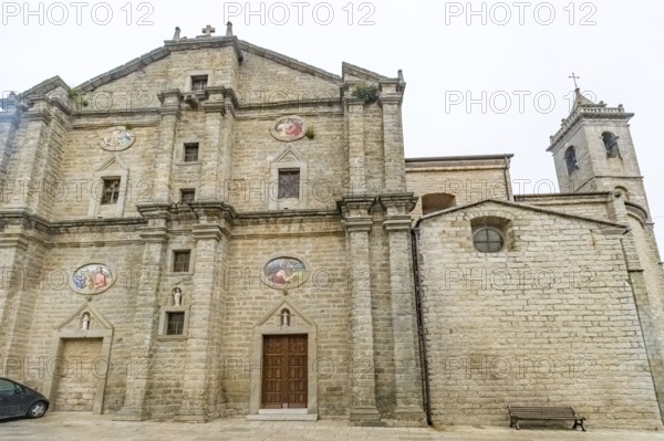 Sardinia, CattÃƒÆ'Ã'Â©drale San Pietro Apostolo, Christian motifs on the façade, Roman Catholic
