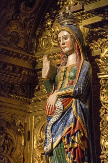 Statue of the pregnant Virgin Mary, depiction of the pregnant Virgin Mary, Sé Catedral de Évora