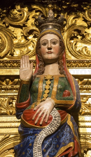 Statue of the pregnant Virgin Mary, depiction of the pregnant Virgin Mary, Sé Catedral de Évora