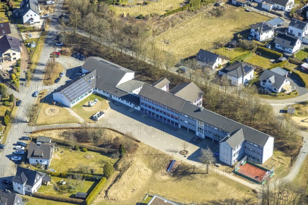 Aerial photo, KGS Kath. Grundschule Gerlingen, Gerlingen, Wenden, Sauerland, North