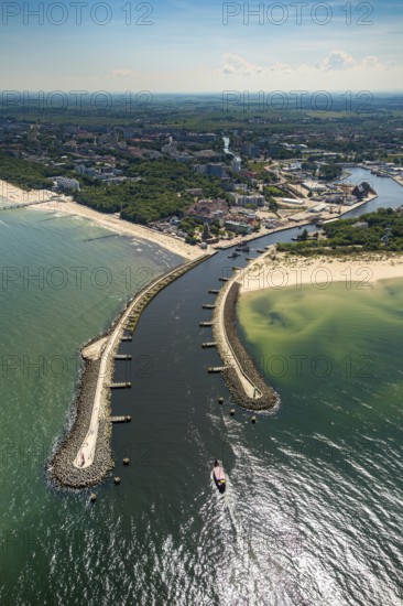 KoÅ'obrzeg, Kolobrzeg, harbour entrance, pier, Baltic Sea beach, Baltic Sea coast, Województwo