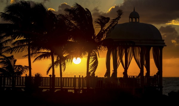 Wedding pavilion on the beach of Varadero with sunset in the hotel complex PARADISUS VARADERO