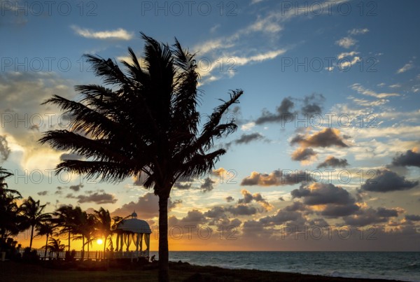 Wedding pavilion on the beach of Varadero with sunset in the hotel complex PARADISUS VARADERO