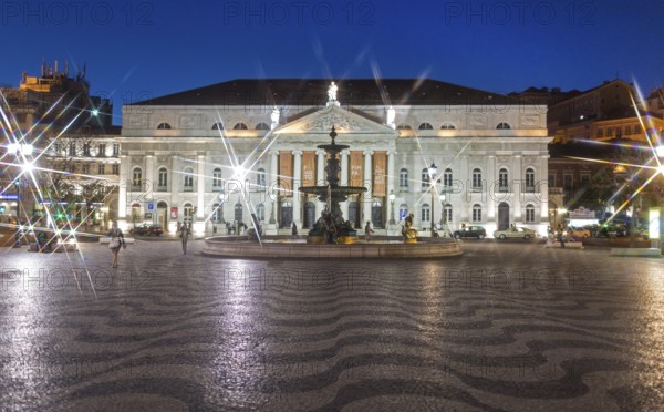 National Theatre D. Maria II, fountain, Praça do Rossio, paving stones in wave form, wave pattern,