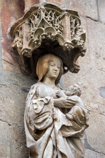 Nossa Sebhora do keite, the symbol of Braga, The nursing Mary with the baby Jesus, Braga, Braga