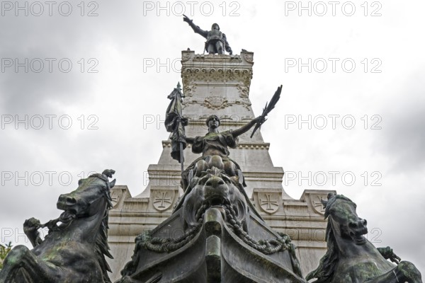 War memorial in front of the stock exchange palace Palácio da Bolsa, Oporto, Porto district,
