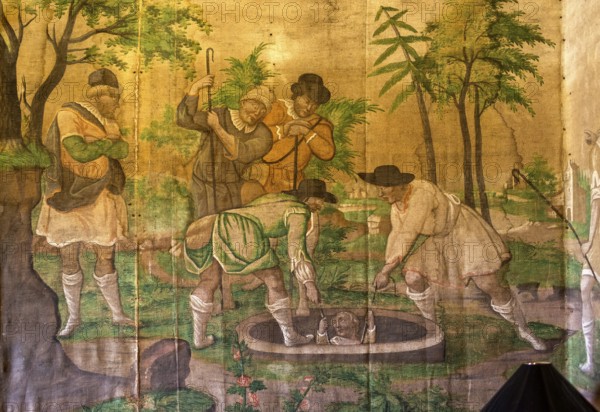 Silk wallpaper with Far Eastern motifs, Casa de Sezim, Grande Escolha winery in the Minho region,